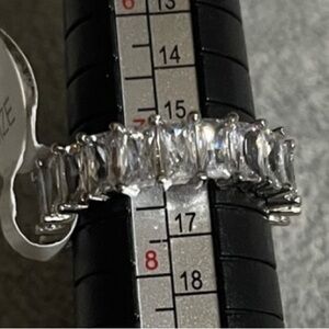 Stunning Silver Women's Ring